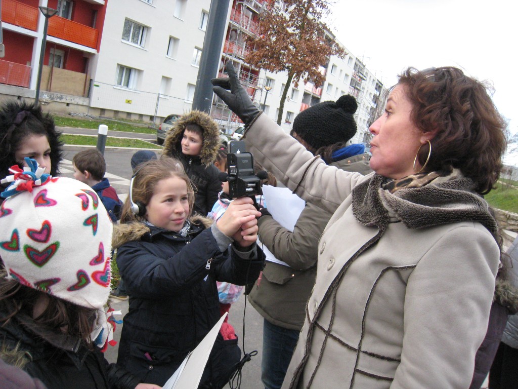 Visite du quartier avec la cheffe de projet ANRU